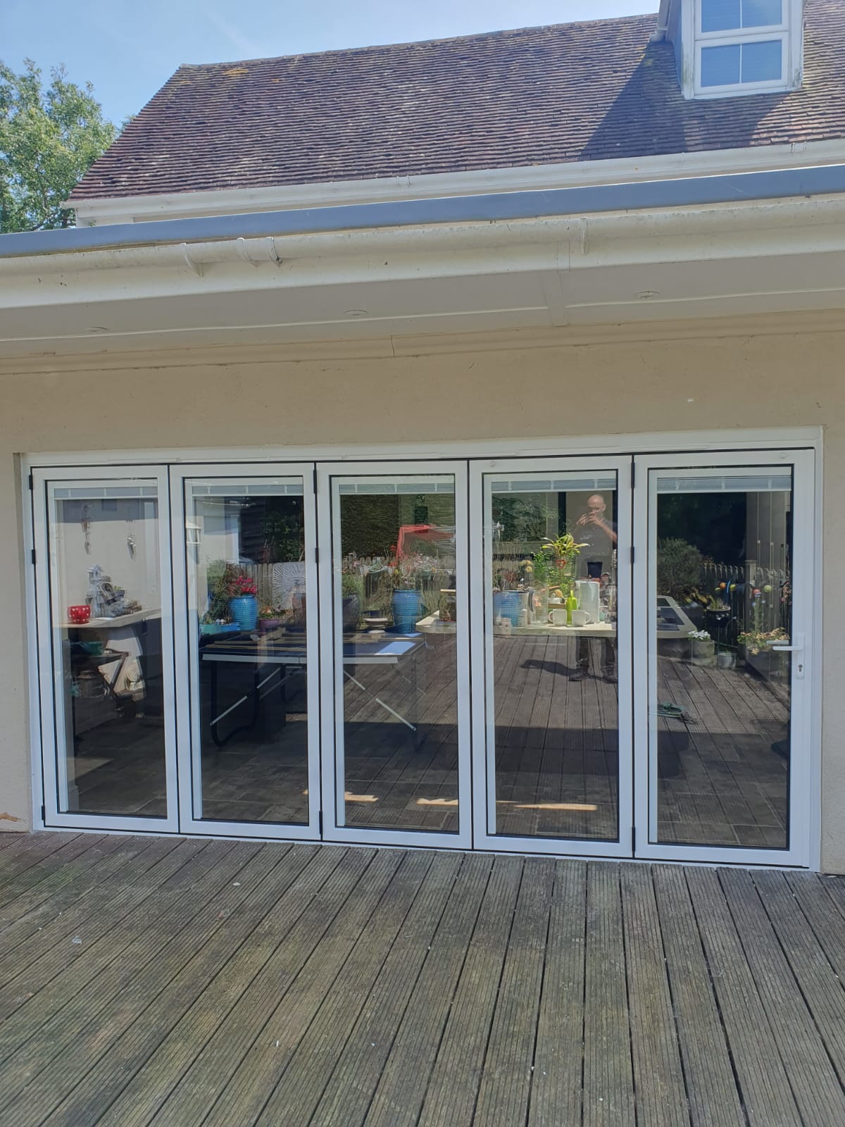 Bi Fold door and integrated blinds